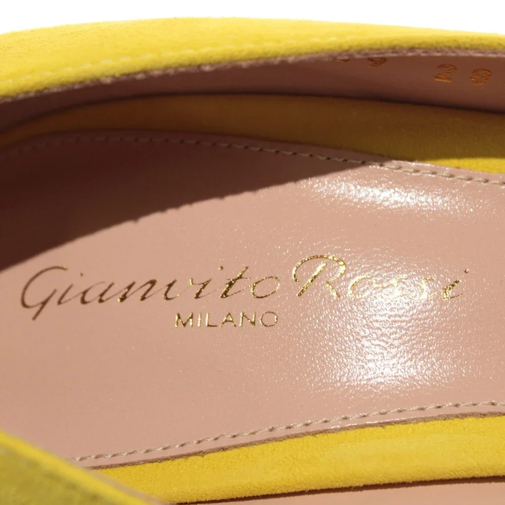 Gianvito Rossi NWB Gianvito 105 Pumps / Heels Size 38.5 (US 8.5) Yellow Suede